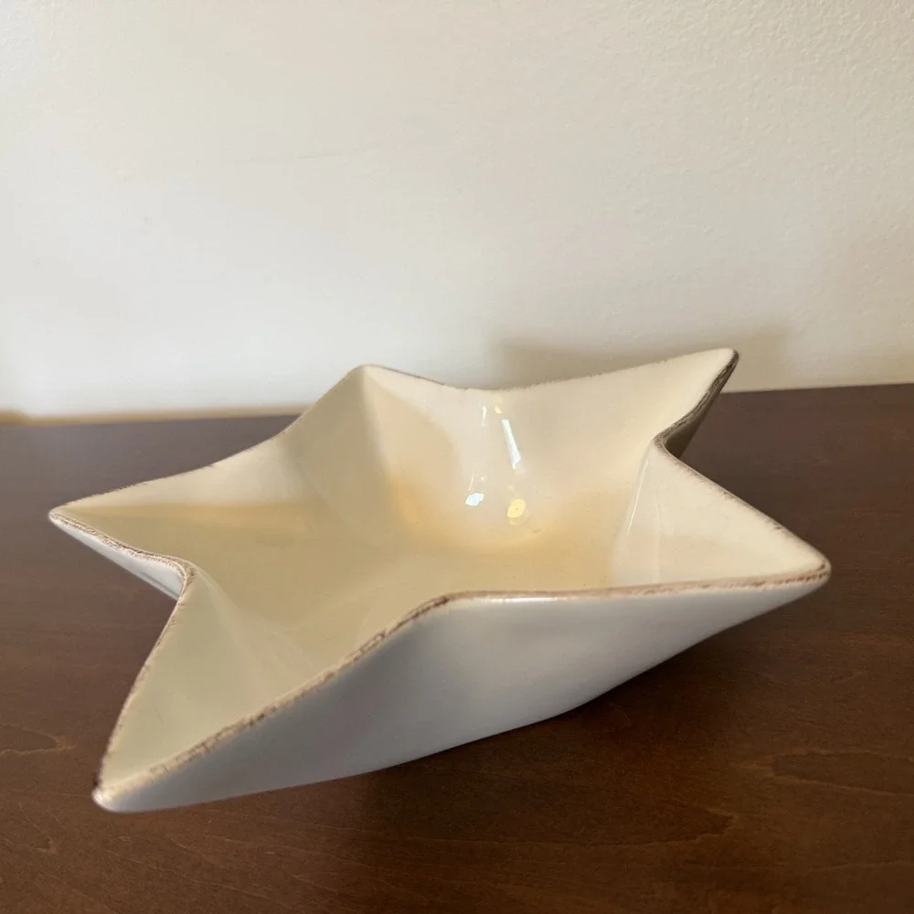 Pottery Barn Star Shaped Candy Bowl Dish Distressed Glaze Edge 9